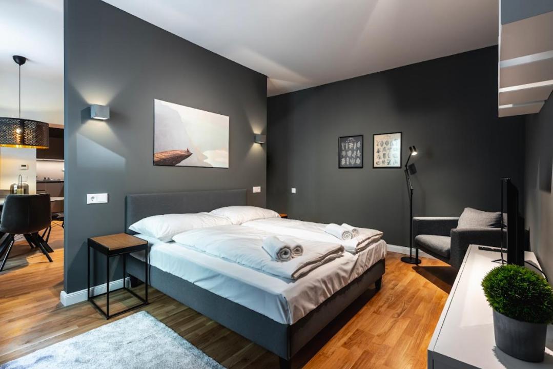 Authentic Apartment Next To Schwedenplatz Wien Exterior foto